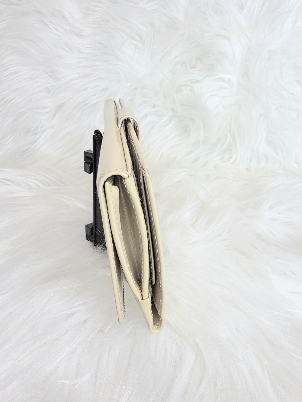 Gucci GG Wallet Interlocking Glossy/Patent Leather Slim Continental - Cream - Picture 9 of 15